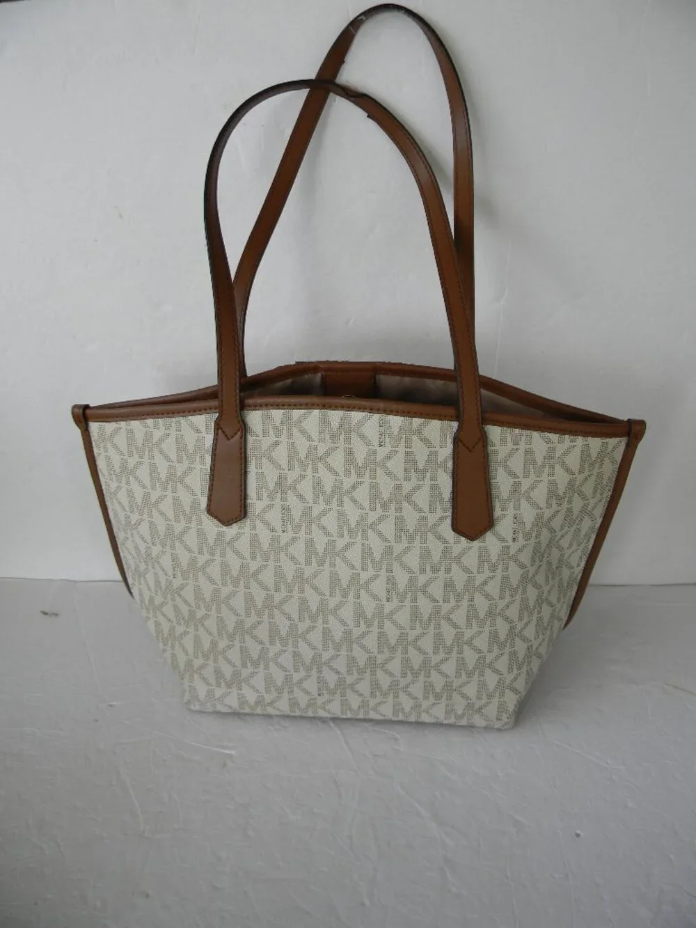 Michael Kors Jane LG VANILLA IVORY/TAN SIGNATURE LOGO MK CANVAS/LEATHER TOTE